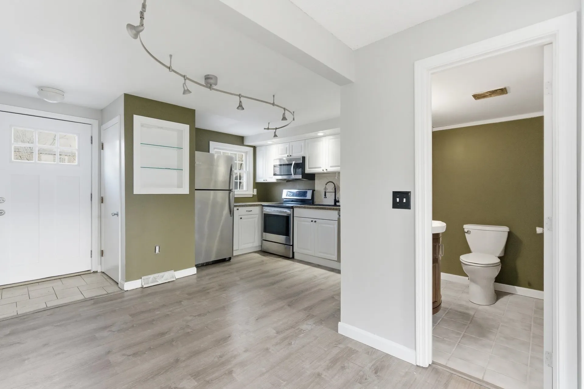 25 Kern Drive Nashua NH 03060