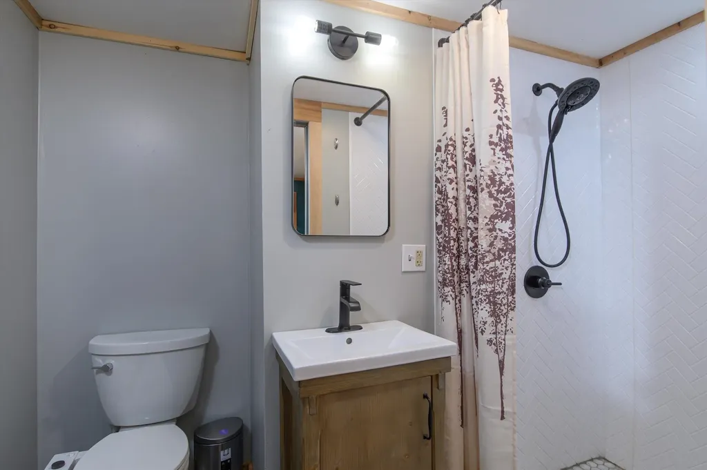 187 Lacross Road Springfield VT 05156