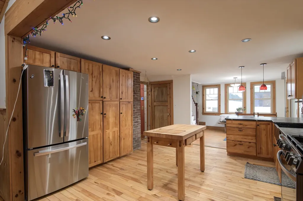 187 Lacross Road Springfield VT 05156