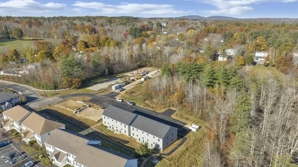 4 Cape Coral Way Rochester NH 03867