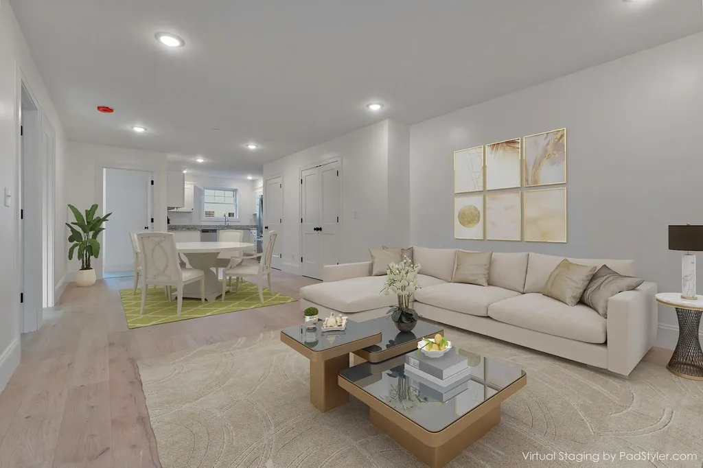 4 Cape Coral Way Rochester NH 03867