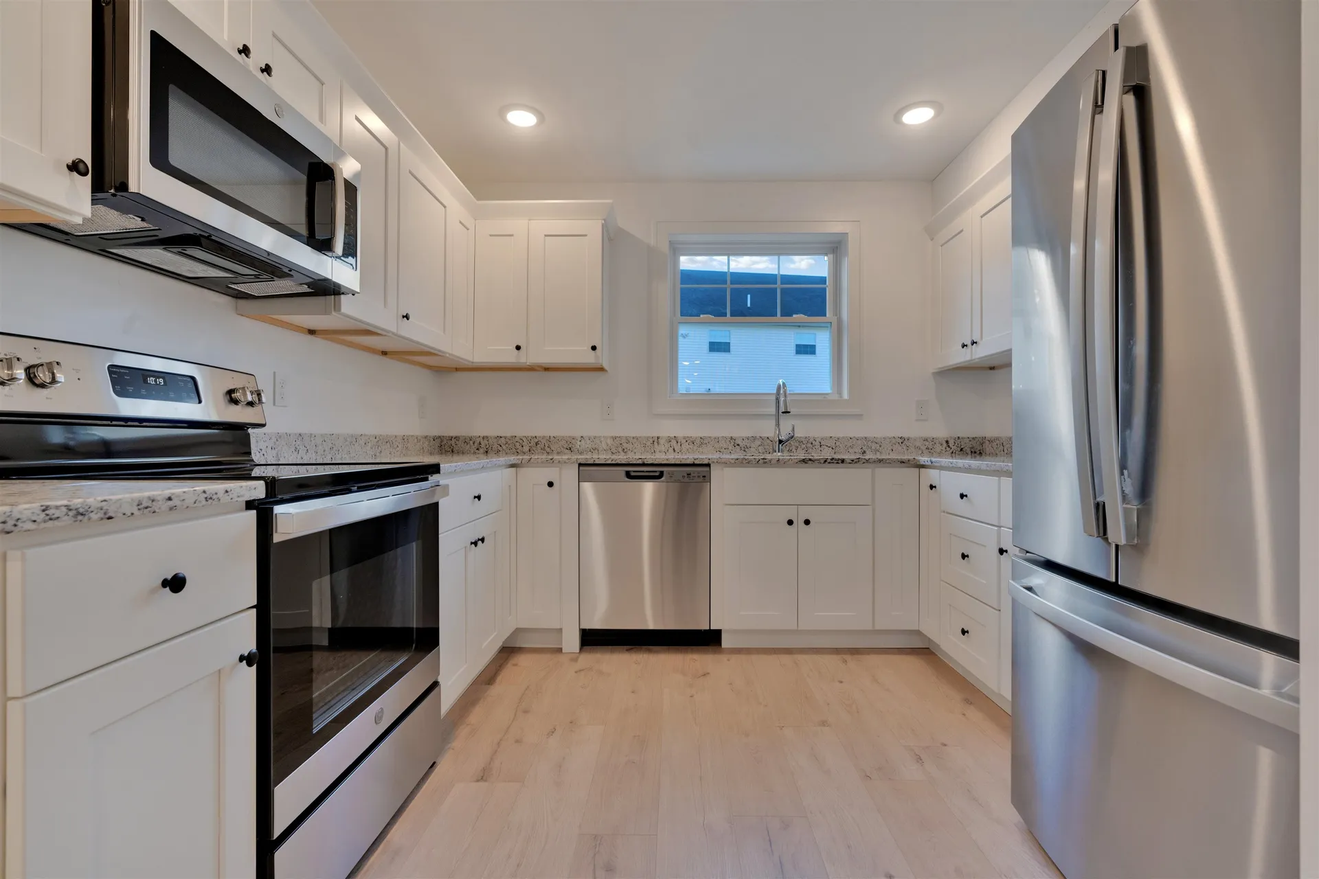 4 Cape Coral Way Rochester NH 03867