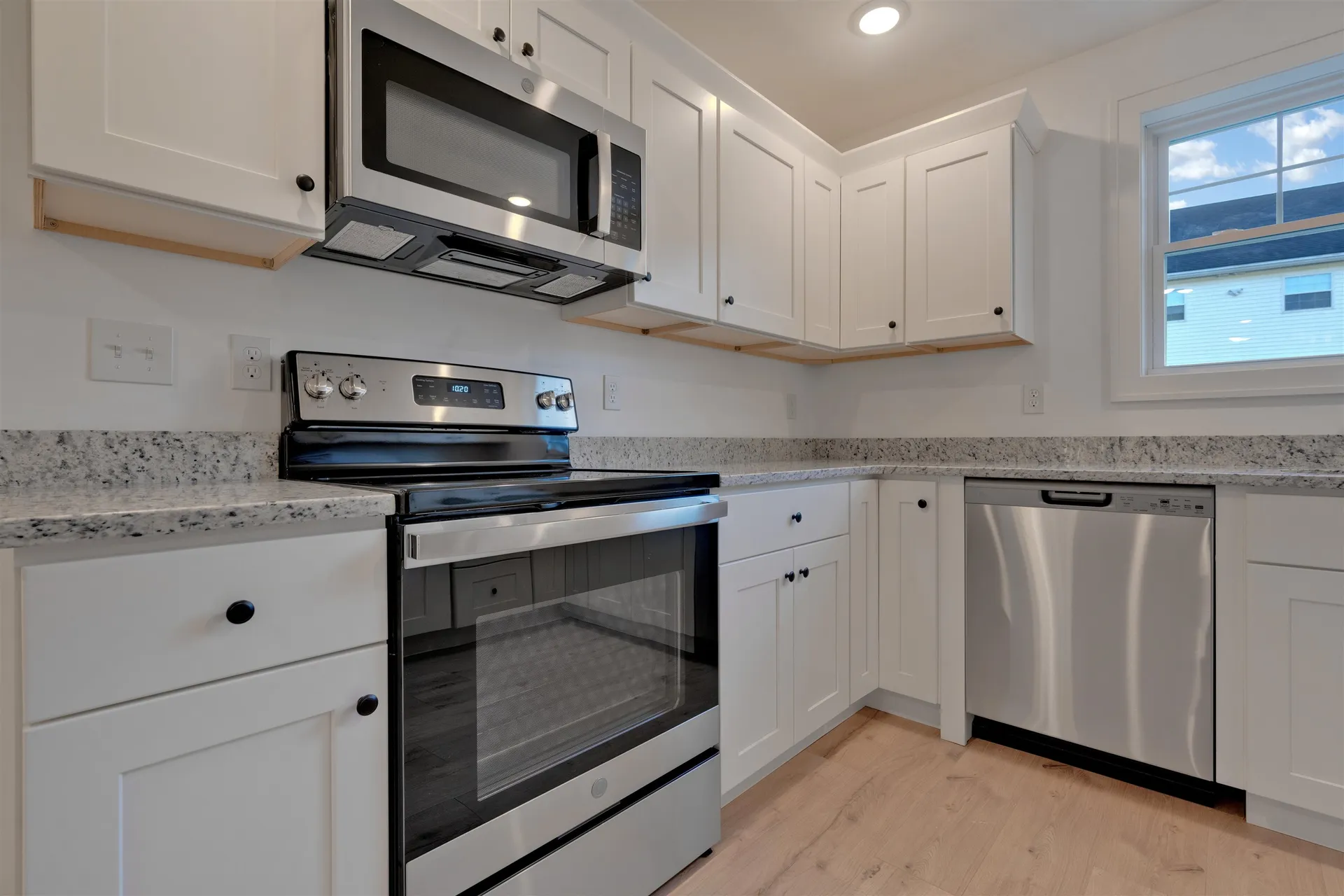 4 Cape Coral Way Rochester NH 03867