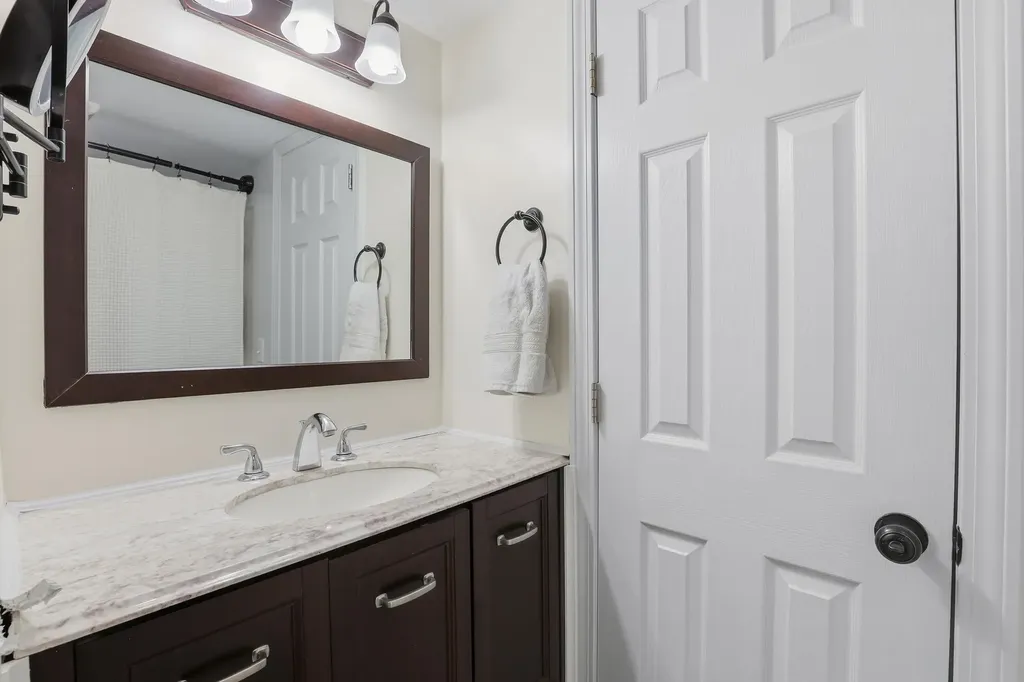 16 Bridge Street Berwick ME 03901