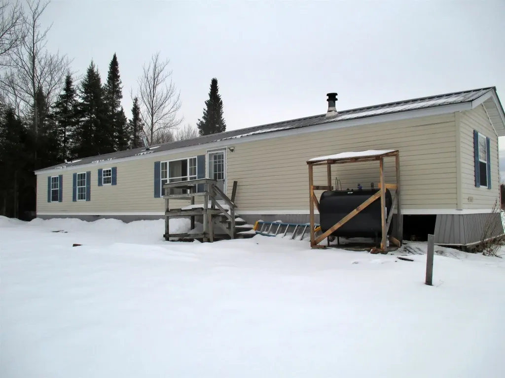 1308 Number 12 Road Newport Town VT 05857