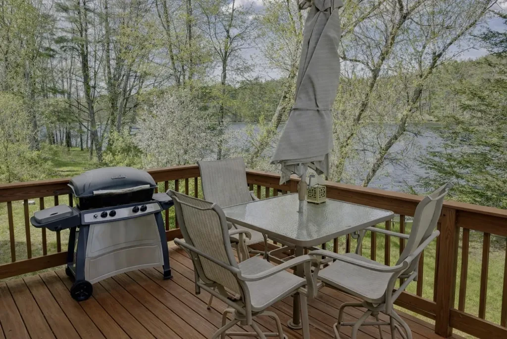 13 Ferry Road Bow NH 03304