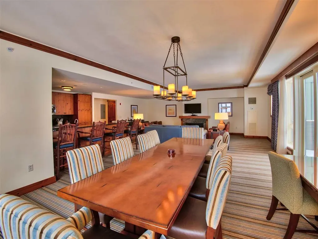 7412 Mountain Road Stowe VT 05672