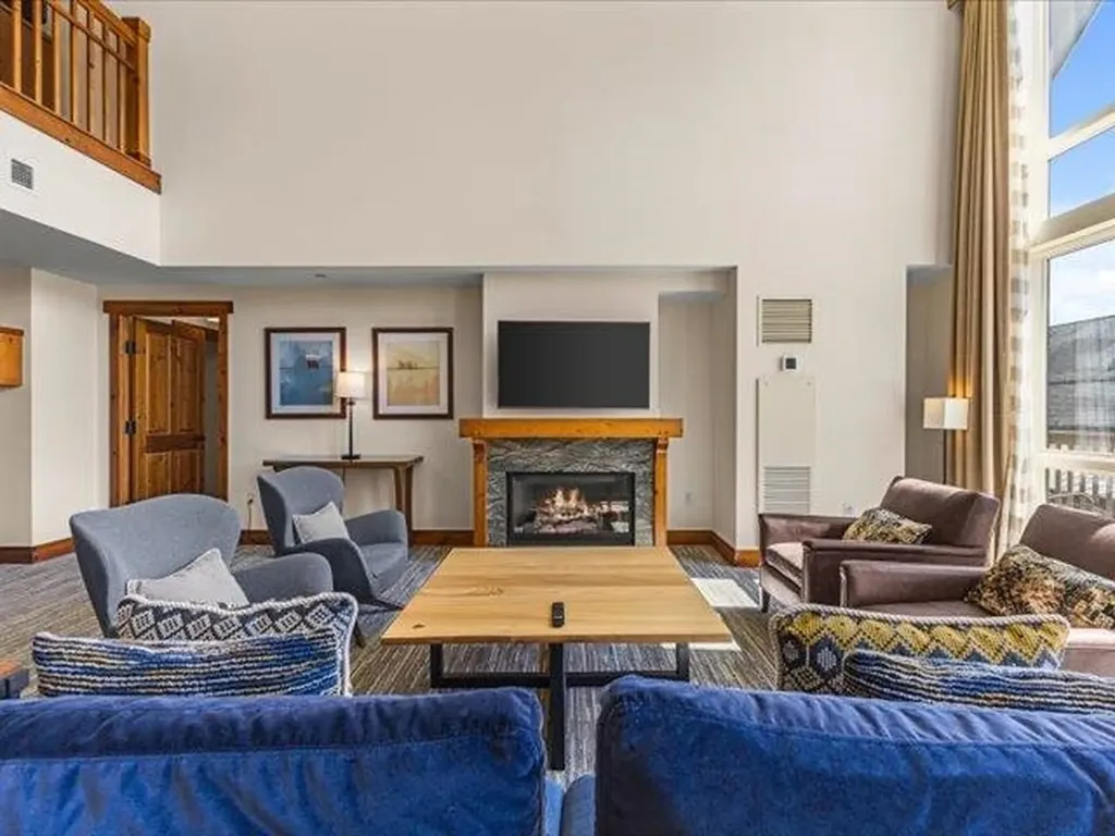 7412 Mountain Road Stowe VT 05672