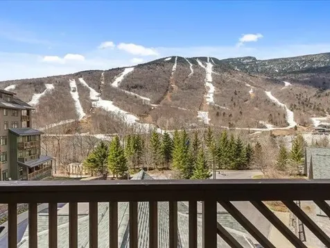 7412 Mountain Road Stowe VT 05672