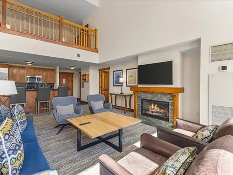 7412 Mountain Road Stowe VT 05672
