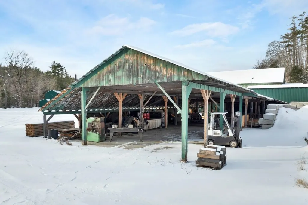 Buffalo Road Wentworth NH 03282