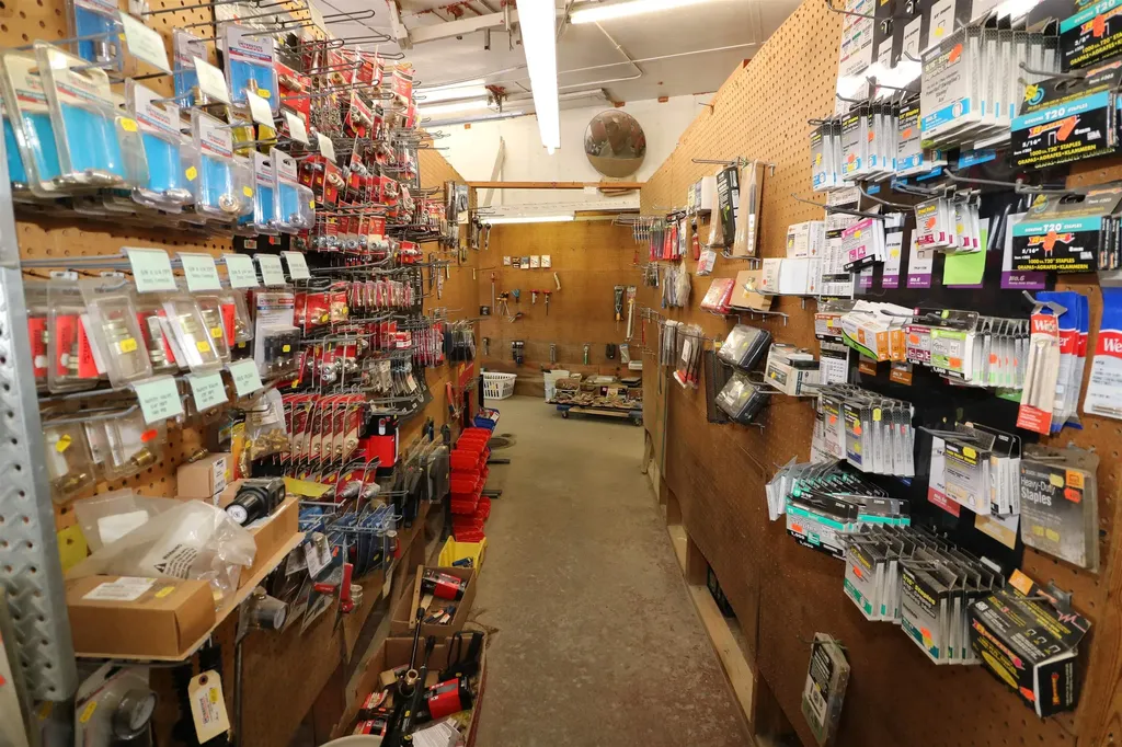 1519 Us Route 302 Berlin VT 05602