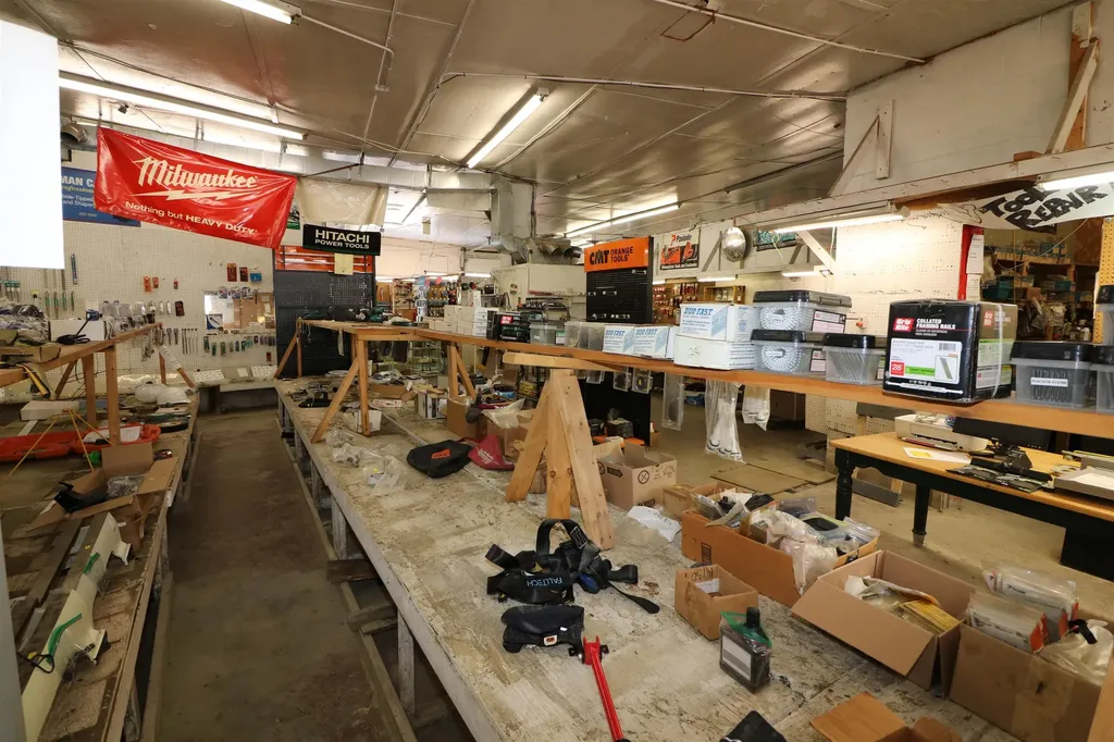 1519 Us Route 302 Berlin VT 05602