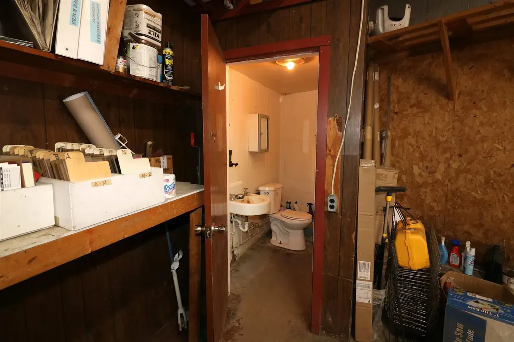 1519 Us Route 302 Berlin VT 05602