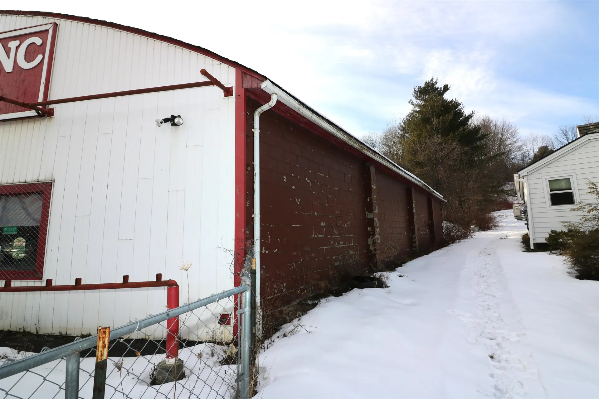 1519 Us Route 302 Berlin VT 05602