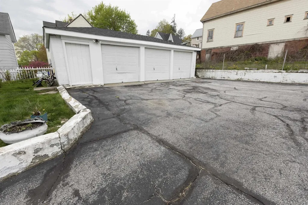 470 Spruce Street Manchester NH 03103