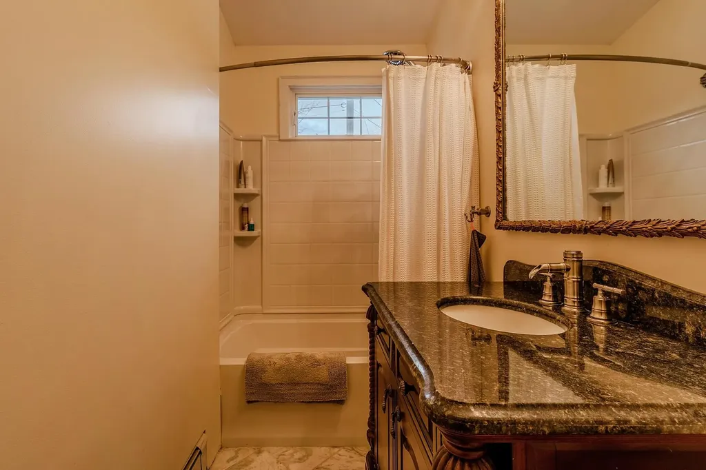 3637 Vermont Route 7a Arlington VT 05250