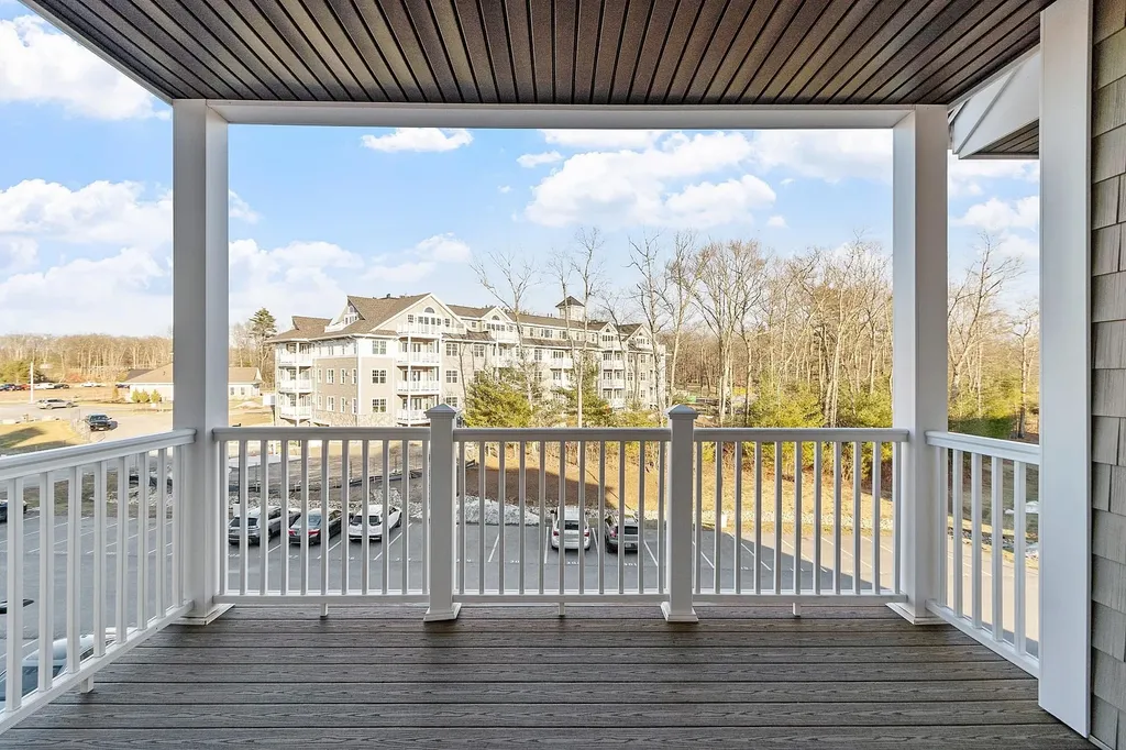 3 Longview Drive Atkinson NH 03811