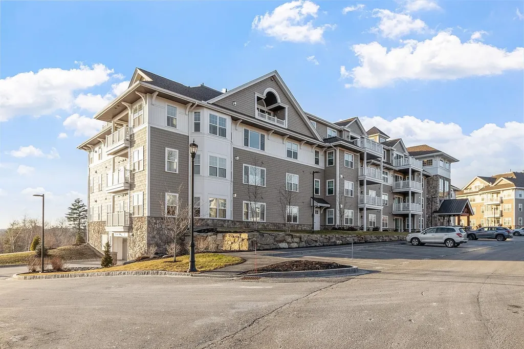 3 Longview Drive Atkinson NH 03811