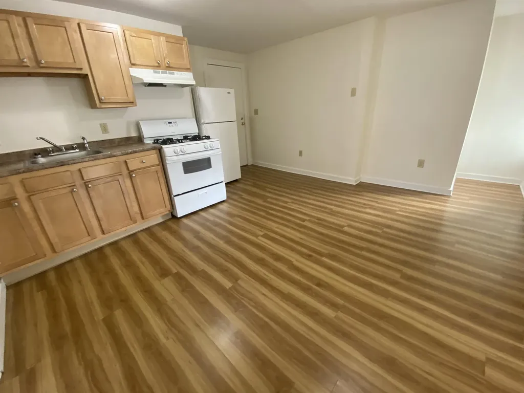 53 Walker Street Manchester NH 03102