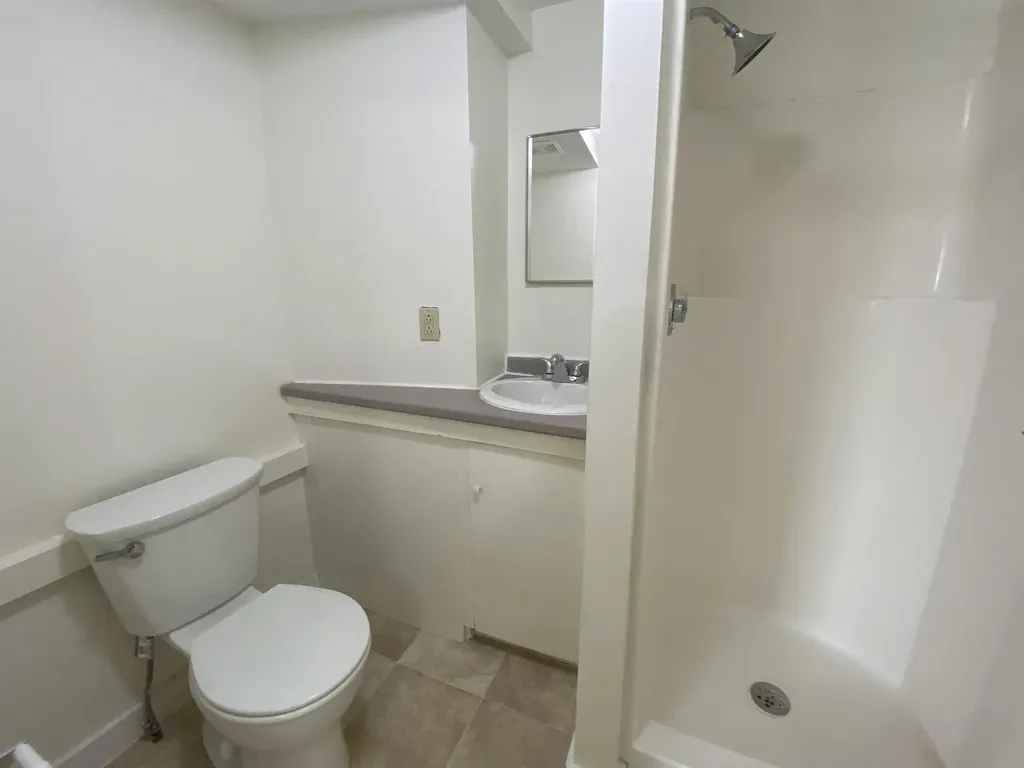 53 Walker Street Manchester NH 03102