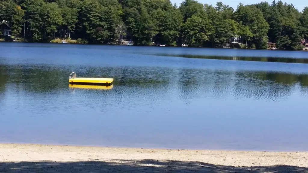 15 Sunrise Place Hillsborough NH 03244