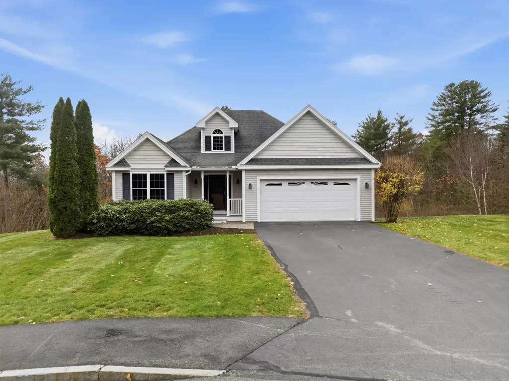 10 Dewberry Lane Hooksett NH 03106