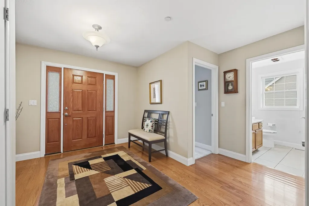 10 Dewberry Lane Hooksett NH 03106