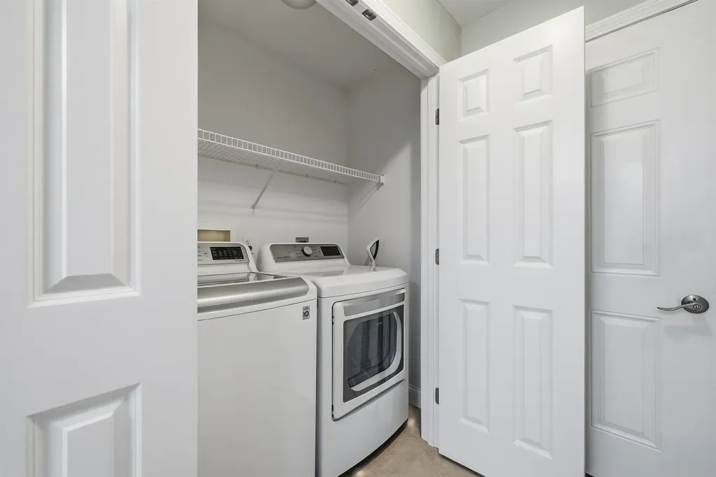 10 Dewberry Lane Hooksett NH 03106