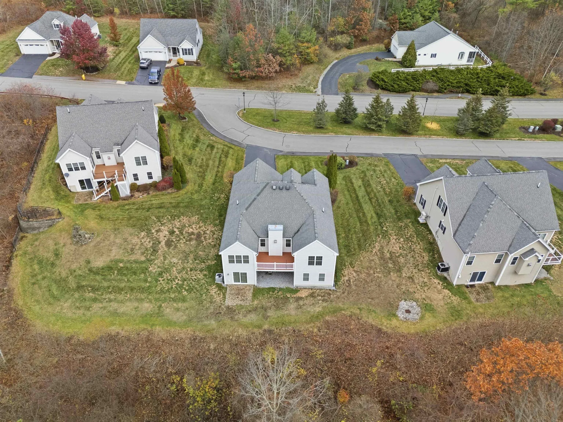 10 Dewberry Lane Hooksett NH 03106