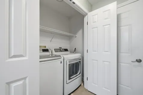 10 Dewberry Lane Hooksett NH 03106