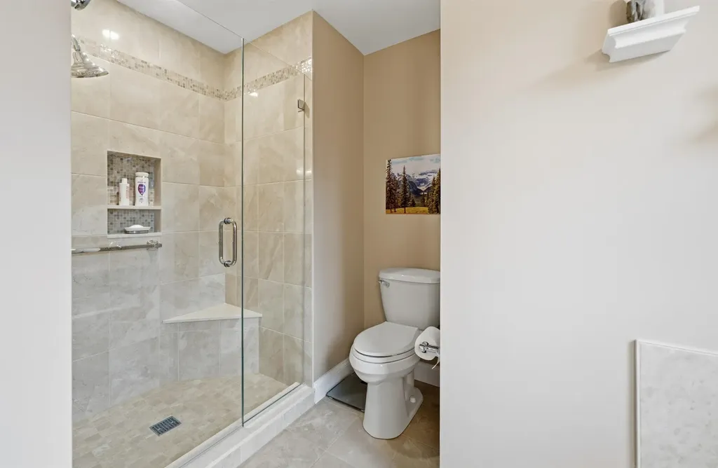 10 Dewberry Lane Hooksett NH 03106