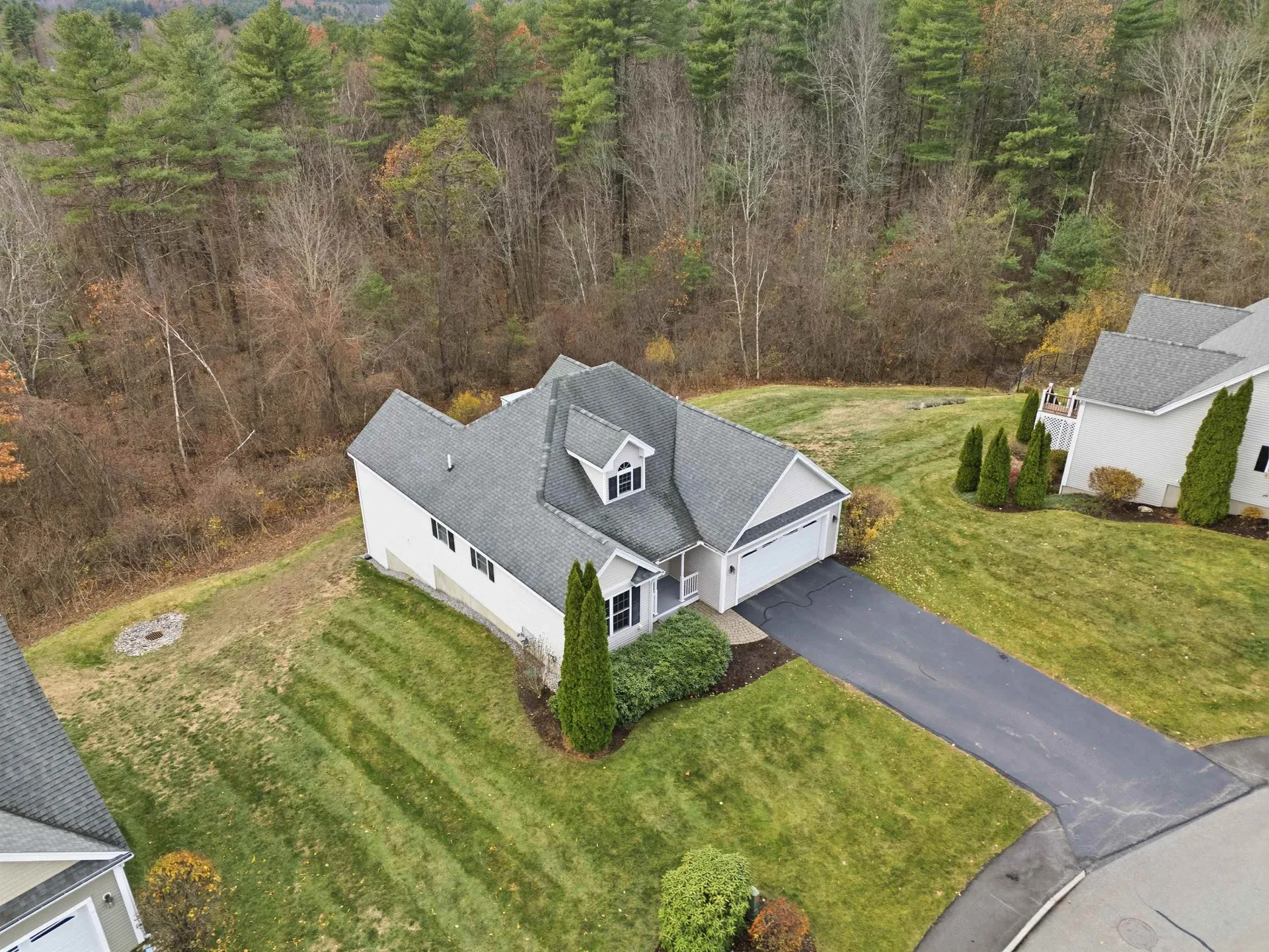 10 Dewberry Lane Hooksett NH 03106