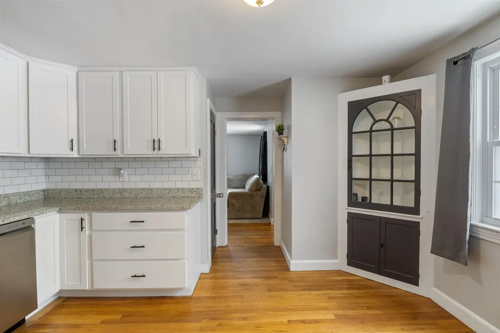 276 Salmon Street Manchester NH 03104