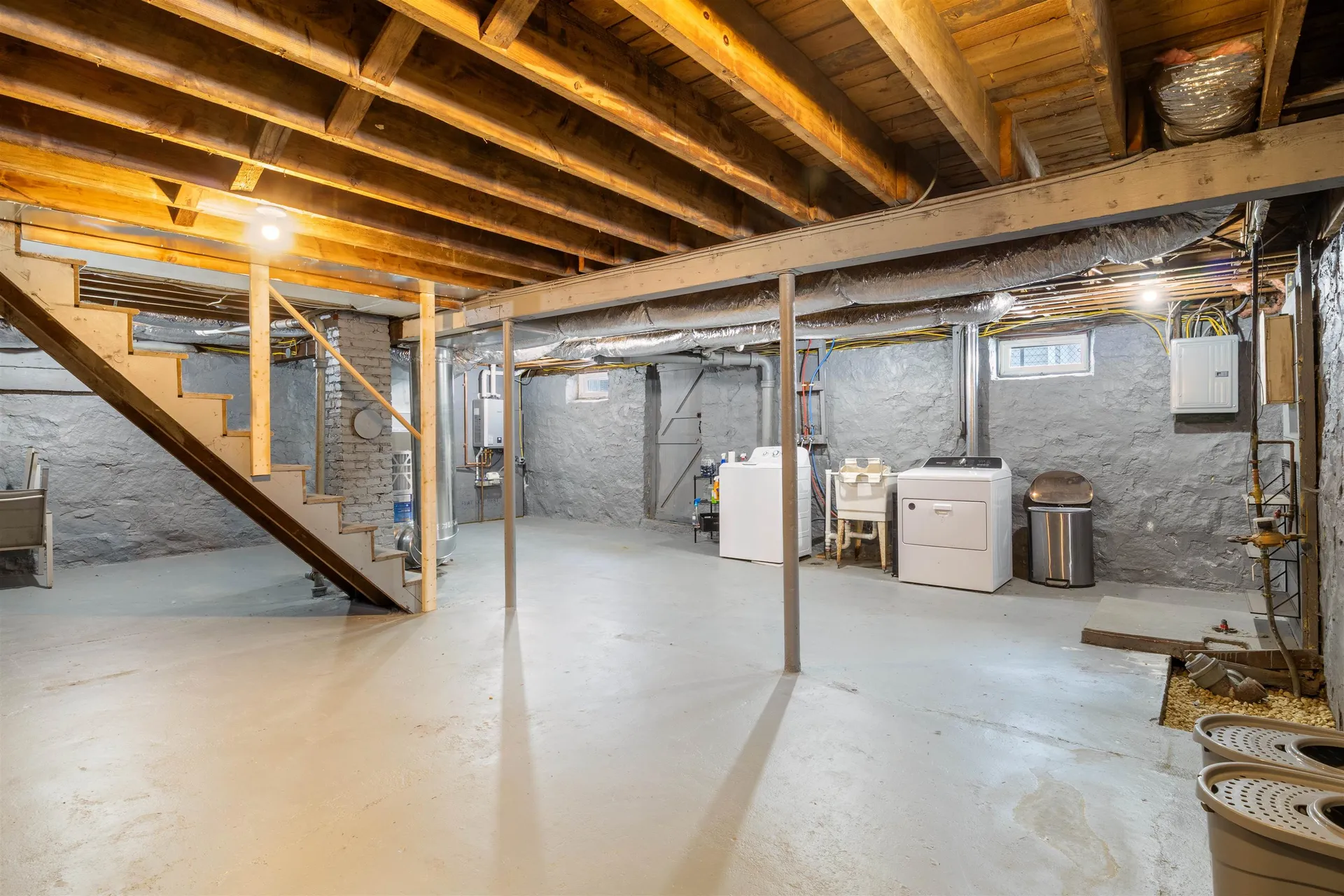 276 Salmon Street Manchester NH 03104