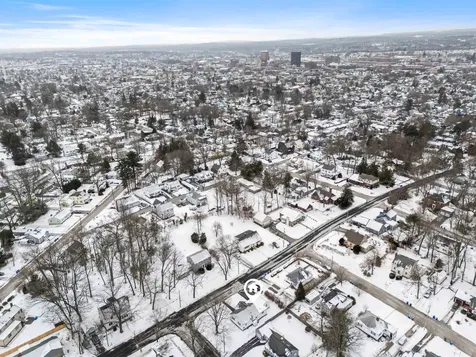 276 Salmon Street Manchester NH 03104