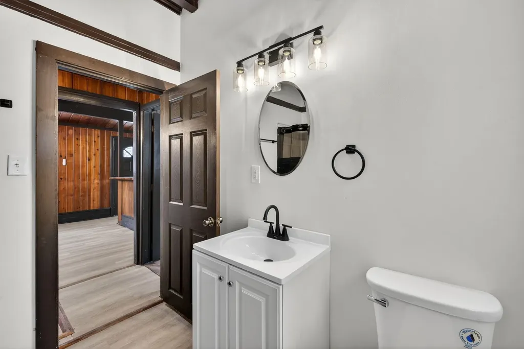 6 Birch Tree Lane Hillsborough NH 03244