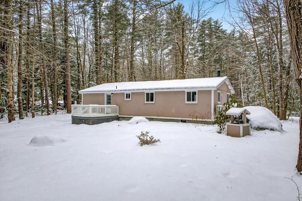 6 Birch Tree Lane Hillsborough NH 03244