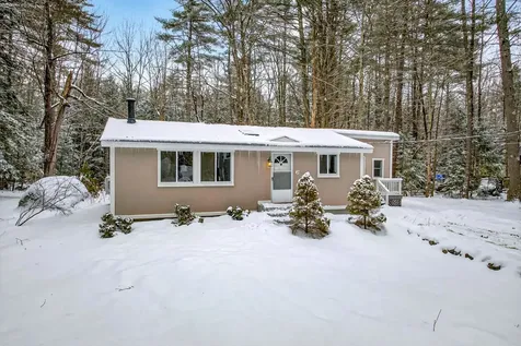 6 Birch Tree Lane Hillsborough NH 03244