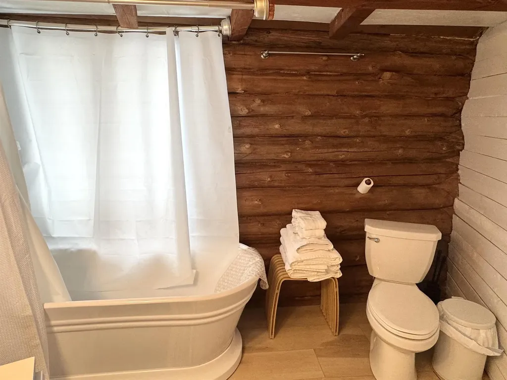 438 Old Bradley Road St. Johnsbury VT 05819