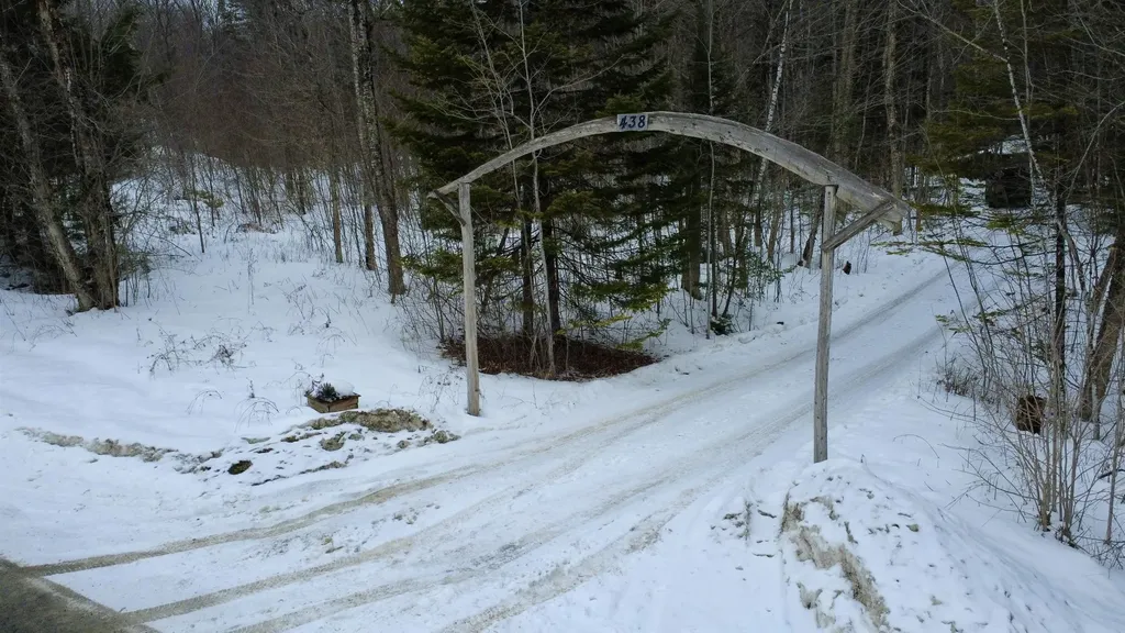 438 Old Bradley Road St. Johnsbury VT 05819