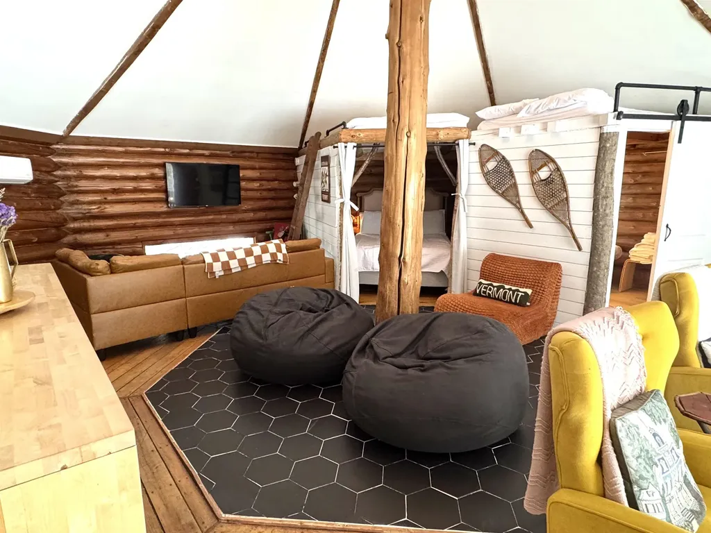 438 Old Bradley Road St. Johnsbury VT 05819