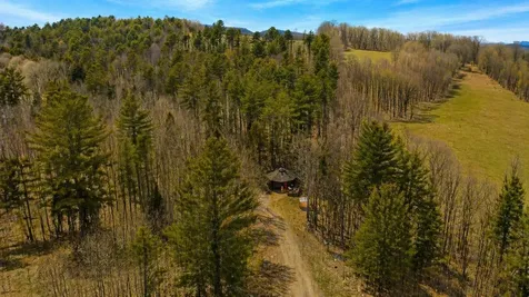 438 Old Bradley Road St. Johnsbury VT 05819