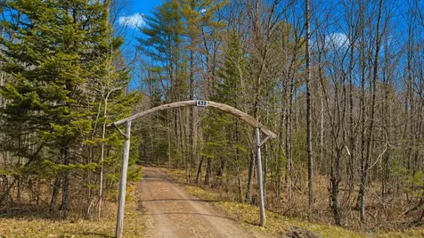 438 Old Bradley Road St. Johnsbury VT 05819