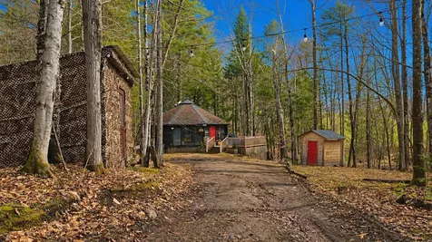 438 Old Bradley Road St. Johnsbury VT 05819