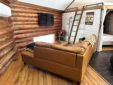 438 Old Bradley Road St. Johnsbury VT 05819