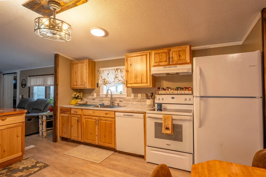 41 Meadowmist Drive Dalton NH 03598