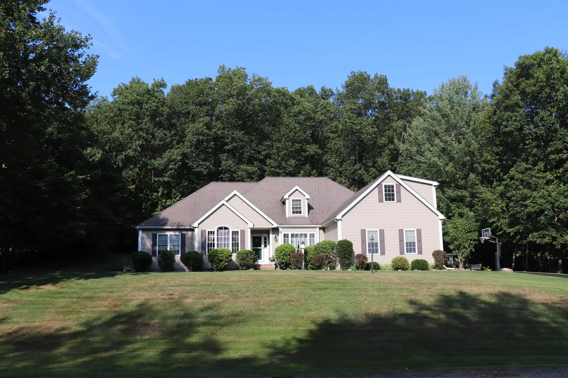 31 Longmeadow Drive Brentwood NH 03833