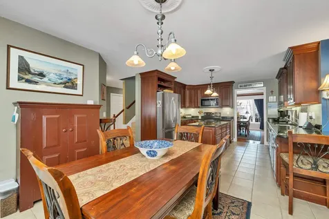 31 Longmeadow Drive Brentwood NH 03833