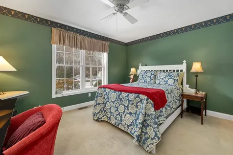 31 Longmeadow Drive Brentwood NH 03833